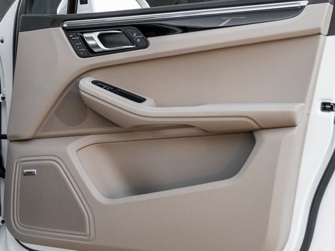New 2026 Porsche Macan S AWD/4WD image 42