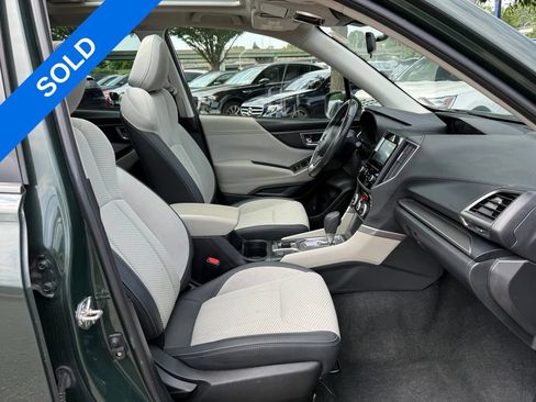 Used 2023 Subaru Forester Premium AWD/4WD image 32