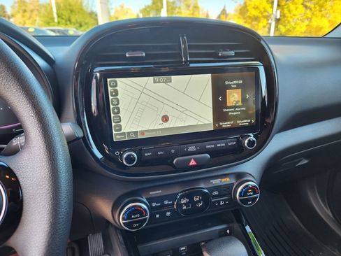 Certified 2025 Kia Soul S image 51