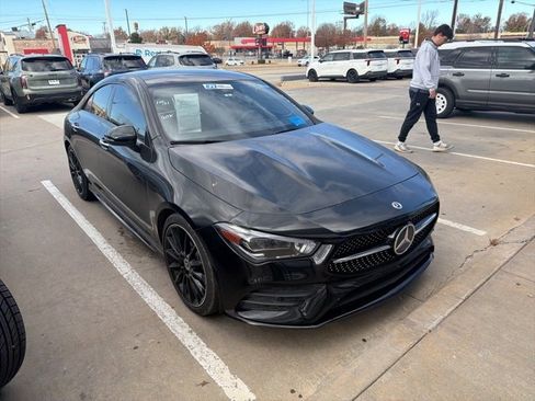 Used 2022 Mercedes-Benz CLA 250 image 1