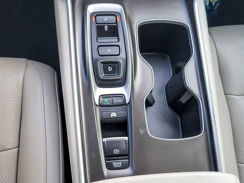 Used 2019 Honda Accord Touring image 16