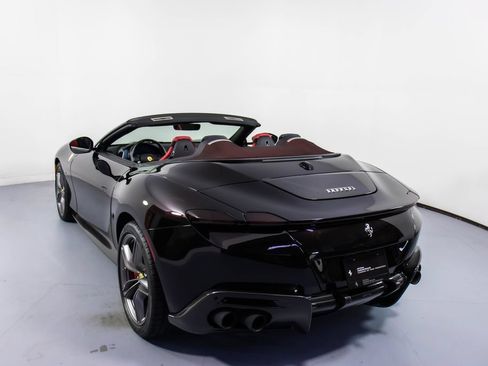Certified 2024 Ferrari Roma Spider RWD image 25