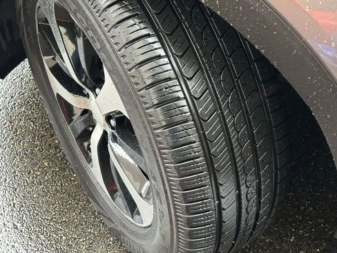 Used 2017 Kia Sorento EX image 23