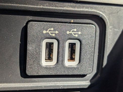 Used 2018 Ford EcoSport SE w/ SE Convenience Package image 26