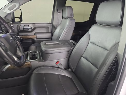 Used 2021 Chevrolet Silverado 1500 RST image 16