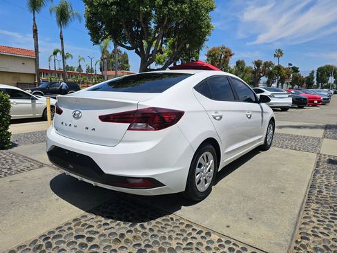 Used 2020 Hyundai Elantra SE w/ Cargo Package (C1) FWD image 5