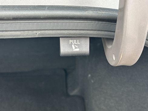 Used 2023 Hyundai Elantra Blue FWD image 34