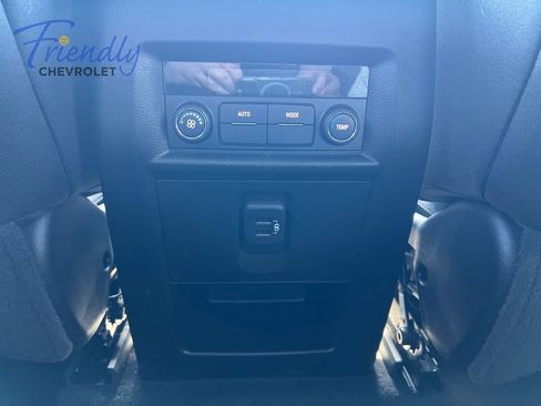 Certified 2023 Chevrolet Traverse LT w/ LPO, Floor Liner Package AWD/4WD image 35