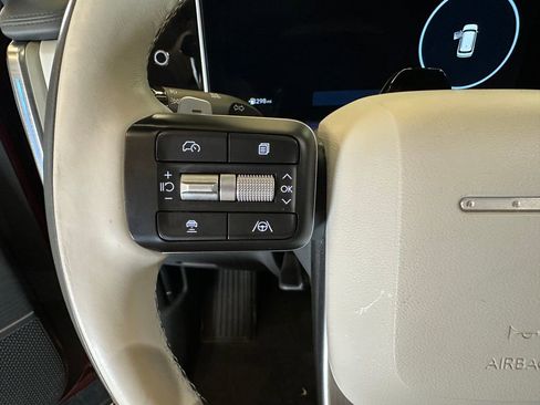 Used 2024 Hyundai Santa Fe Calligraphy AWD/4WD image 11