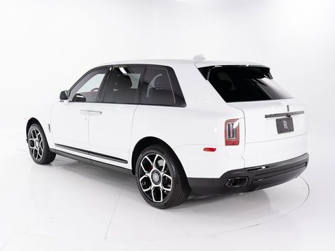 Certified 2024 Rolls-Royce Cullinan Black Badge w/ Dark Exterior Package image 3