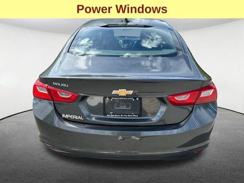 Used 2017 Chevrolet Malibu LS FWD image 9