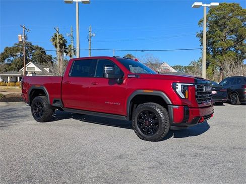 Used 2025 GMC Sierra 2500 AT4 w/ AT4 Premium Plus Package image 3