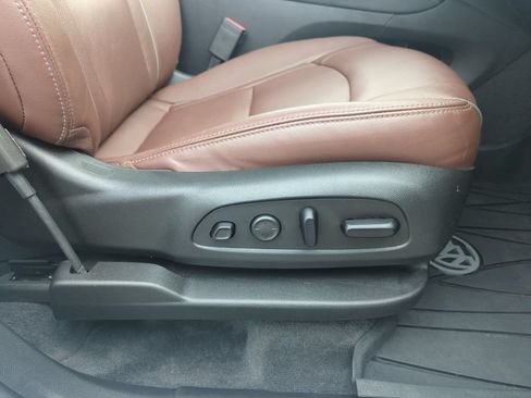 Used 2020 Buick Enclave Avenir w/ LPO, Floor Liner Package FWD image 42