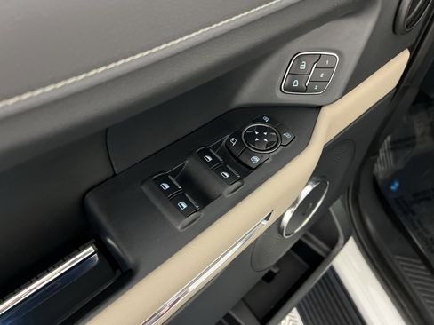 Used 2022 Ford Expedition Max XLT image 15