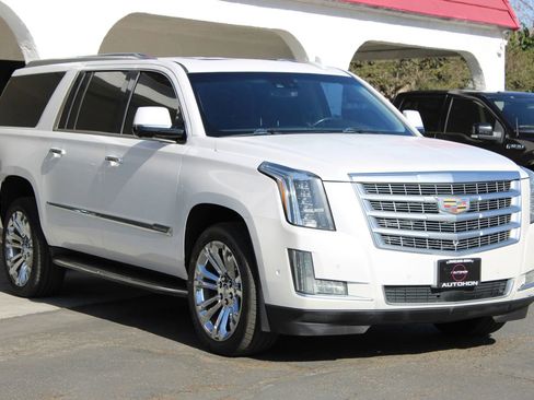 Used 2017 Cadillac Escalade ESV Premium Luxury w/ LPO, Radiant Package image 3