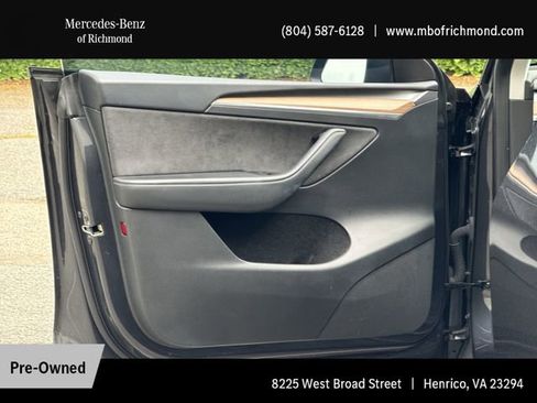 Used 2024 Tesla Model Y 2WD image 12
