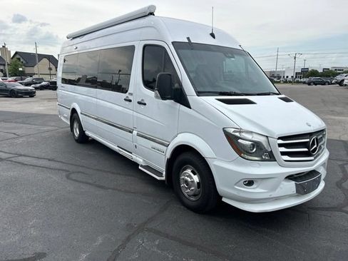 Used 2015 Mercedes-Benz Sprinter 3500 image 4