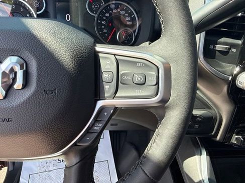 New 2026 RAM 2500 Big Horn AWD/4WD image 17