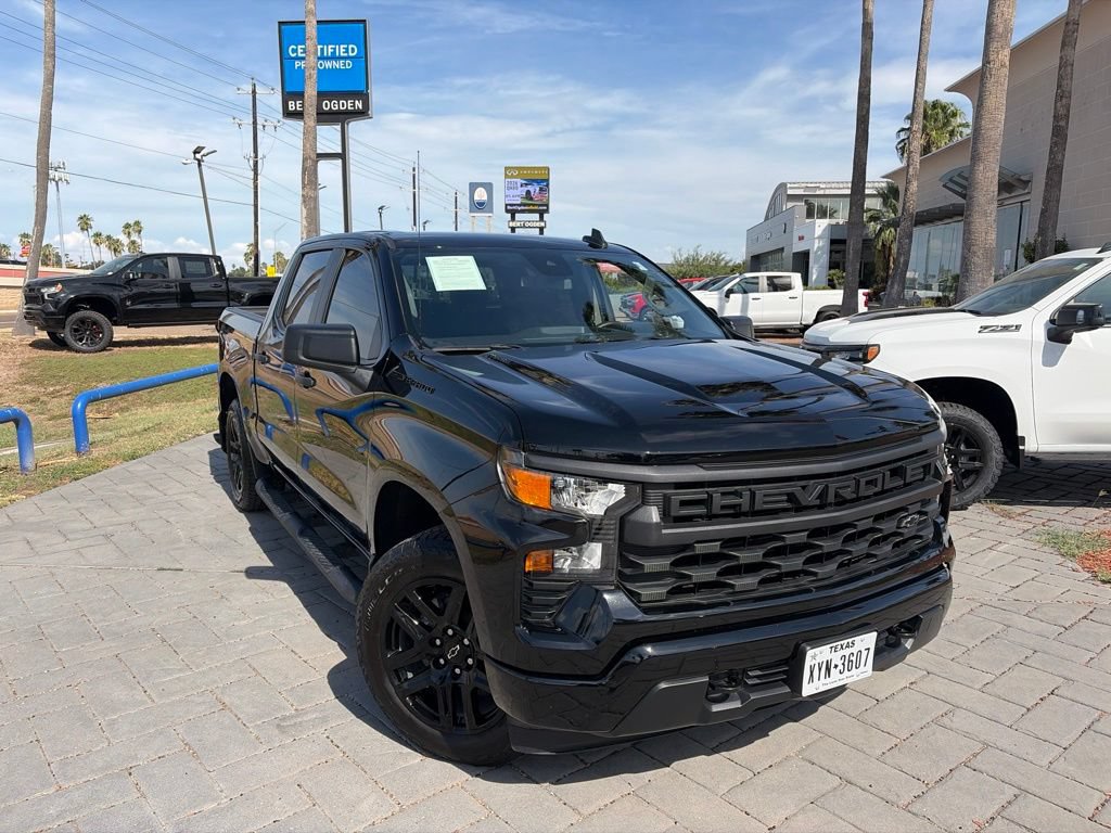 Used 2026 Chevrolet Silverado 1500 Custom w/ Turbomax Blackout Package RWD image 1