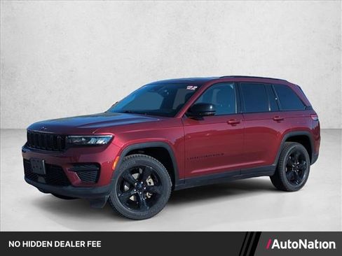 Used 2022 Jeep Grand Cherokee Altitude AWD/4WD image 1
