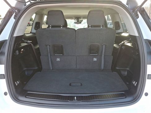 Used 2024 Jeep Grand Cherokee L Laredo image 28