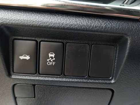 Used 2015 Toyota Avalon XLE FWD image 15