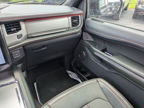 Used 2022 Ford Expedition Timberline AWD/4WD image 17