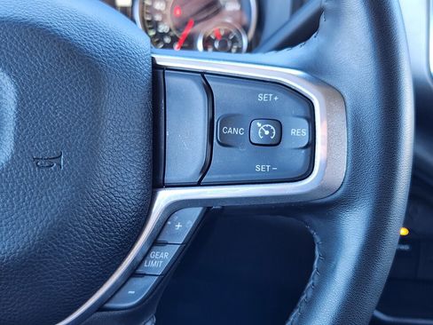 Used 2024 RAM 2500 Laramie w/ Towing Technology Group image 17