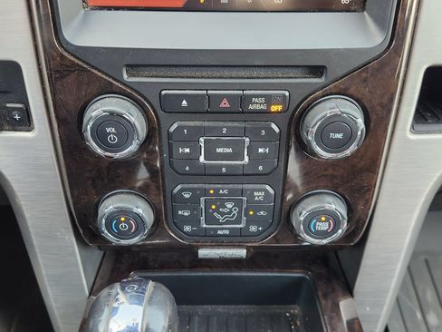 Used 2014 Ford F150 Platinum AWD/4WD image 22