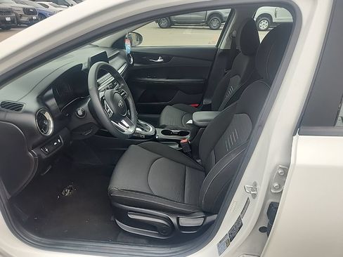 Used 2019 Kia Forte S FWD image 18