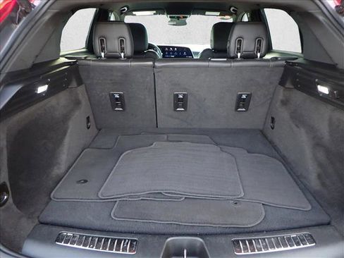 Used 2024 Cadillac XT4 Premium Luxury image 8