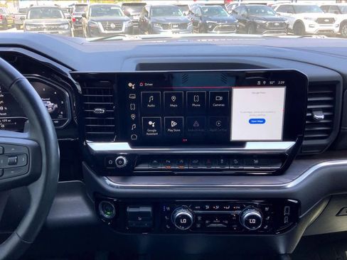 Used 2024 GMC Sierra 1500 SLT w/ SLT Premium Plus Package AWD/4WD image 7