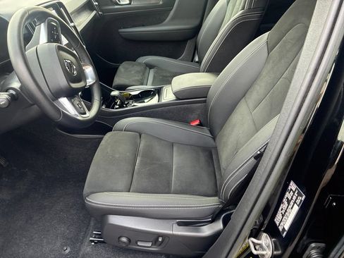 Used 2023 Volvo XC40 Recharge Plus AWD/4WD image 11