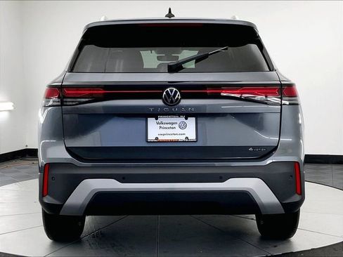 New 2026 Volkswagen Tiguan S AWD/4WD image 14