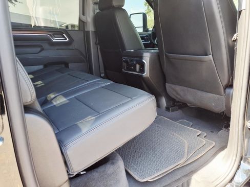 Certified 2025 GMC Sierra 2500 Denali image 14