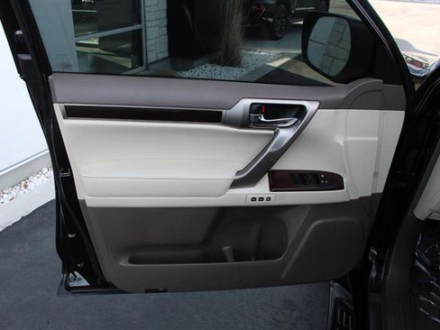 Used 2015 Lexus GX 460 Luxury image 23