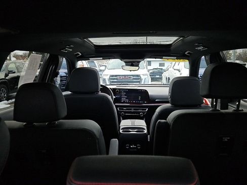 Certified 2024 Chevrolet Traverse RS w/ LPO, Floor Liner Package image 13