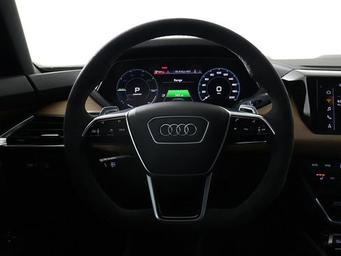 Used 2023 Audi e-tron GT Premium Plus image 37