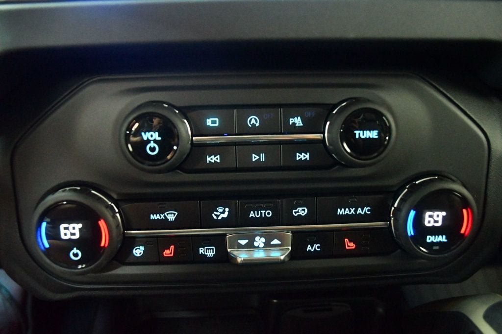 Used 2025 Ford Bronco Badlands AWD/4WD image 62