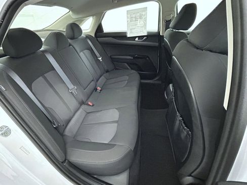 Used 2023 Kia K5 LXS FWD image 18