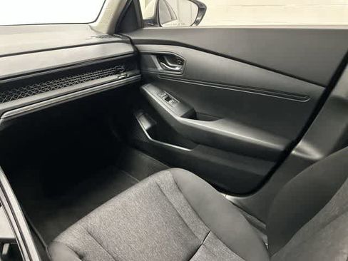 Used 2025 Honda Accord LX image 13