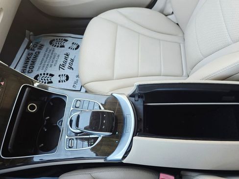 Used 2017 Mercedes-Benz GLC 300 4MATIC image 22