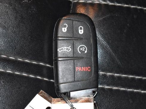 Used 2015 Chrysler 300 S image 17