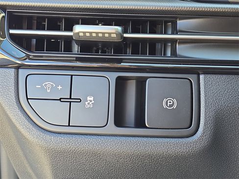 New 2026 Kia Sportage LX image 31