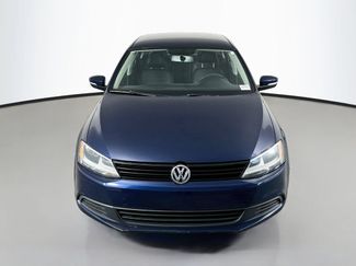 Used 2012 Volkswagen Jetta SE FWD video 2