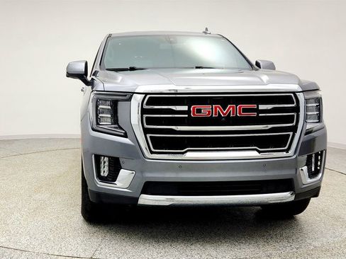 Used 2021 GMC Yukon SLT w/ SLT Premium Package RWD image 2