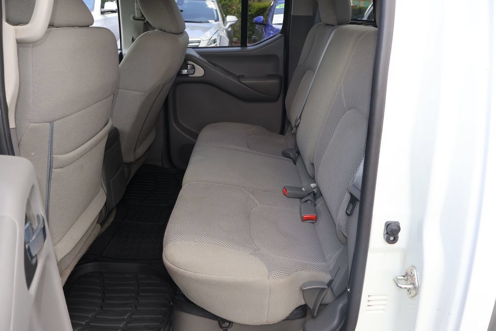 Used 2018 Nissan Frontier SV RWD image 14
