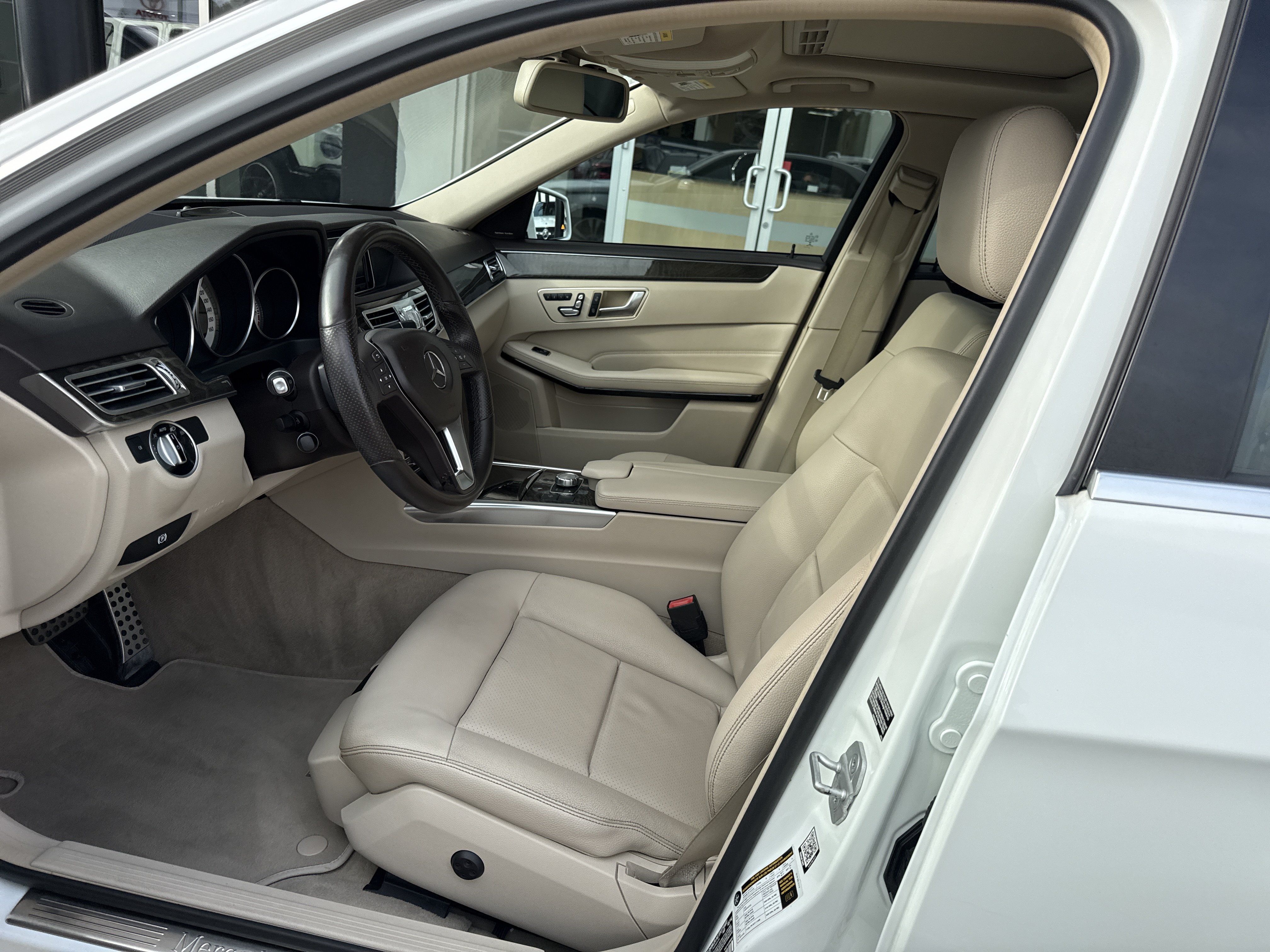 Used 2015 Mercedes-Benz E 350 Sedan image 10