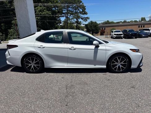 Used 2023 Toyota Camry SE FWD image 20