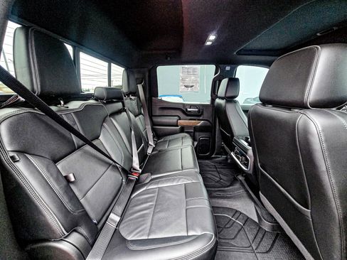 Used 2020 Chevrolet Silverado 1500 High Country image 15